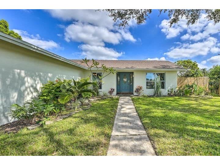 11221 Sol Vista Drive Largo FL 33774 A4606477 image1