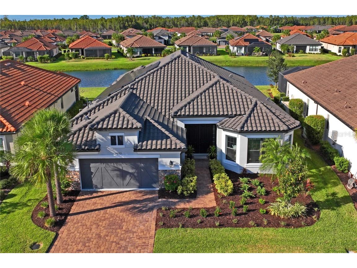 11223 Egeria Drive Odessa FL 33556 - Retention pond W7878848 image1