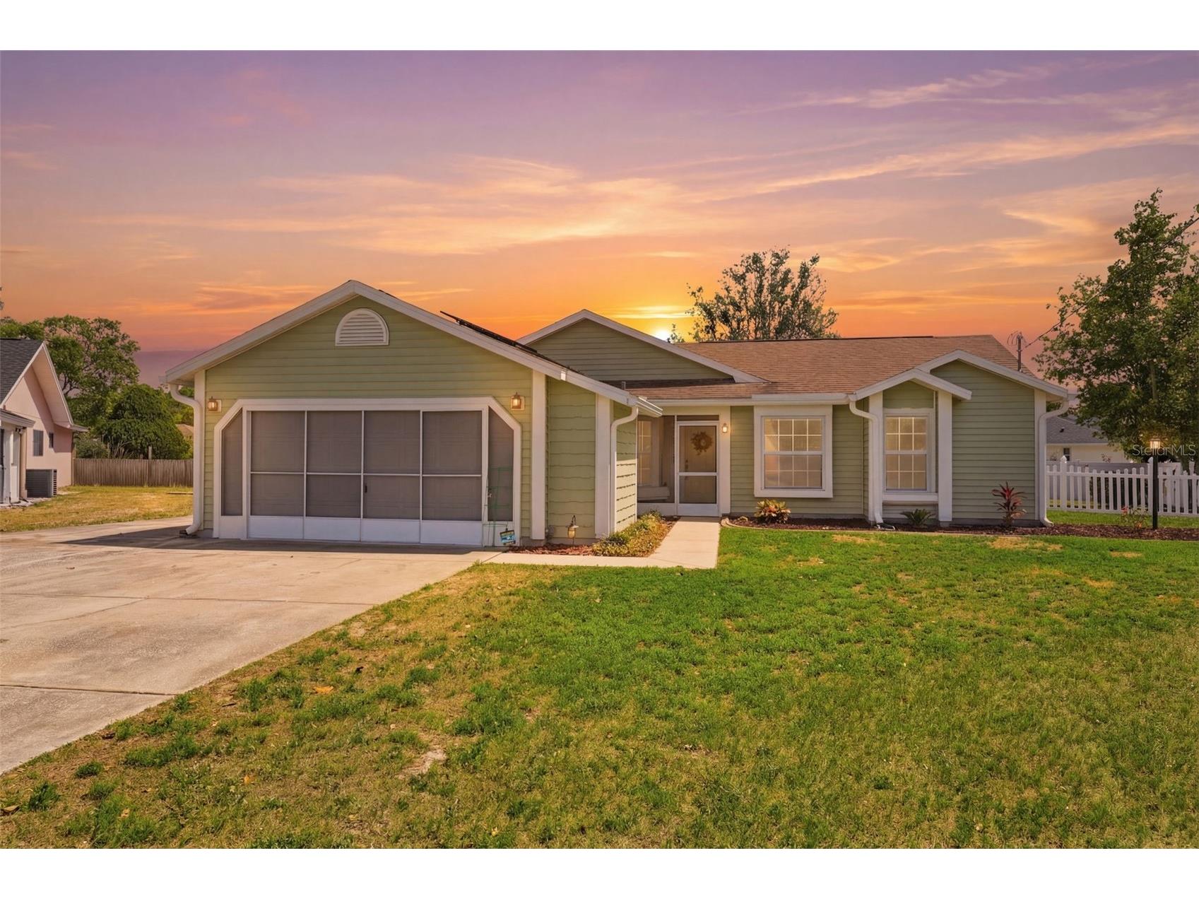 11224 Holbrook Street Spring Hill FL 34609 W7884486 image1