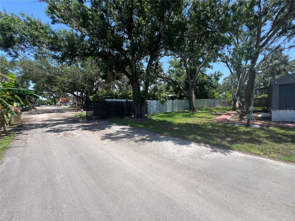 11224 Restwood Drive Gibsonton FL 33534 TB8406109 image17