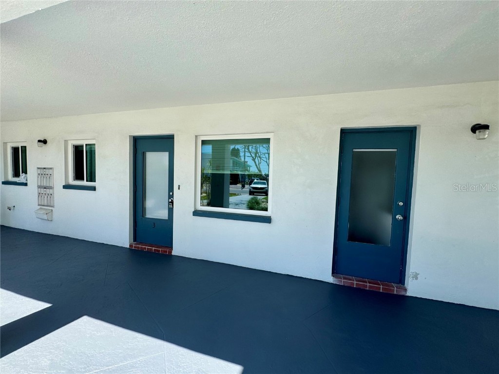 11225 1st Street E Treasure Island FL 33706 TB8380609 image17