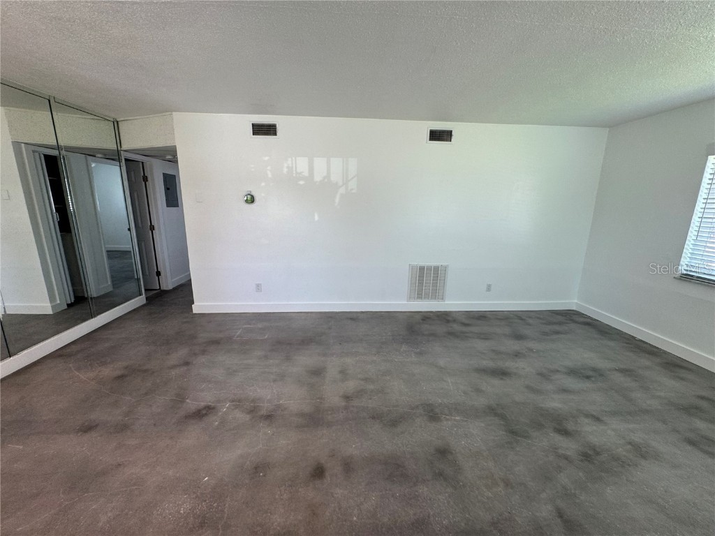 11225 1st Street E Treasure Island FL 33706 TB8380609 image43