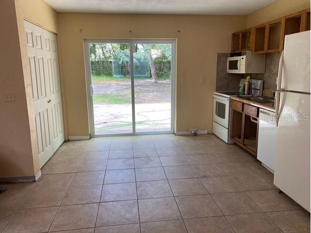 11225 Mercedes Street Spring Hill FL 34609 W7883455 image2