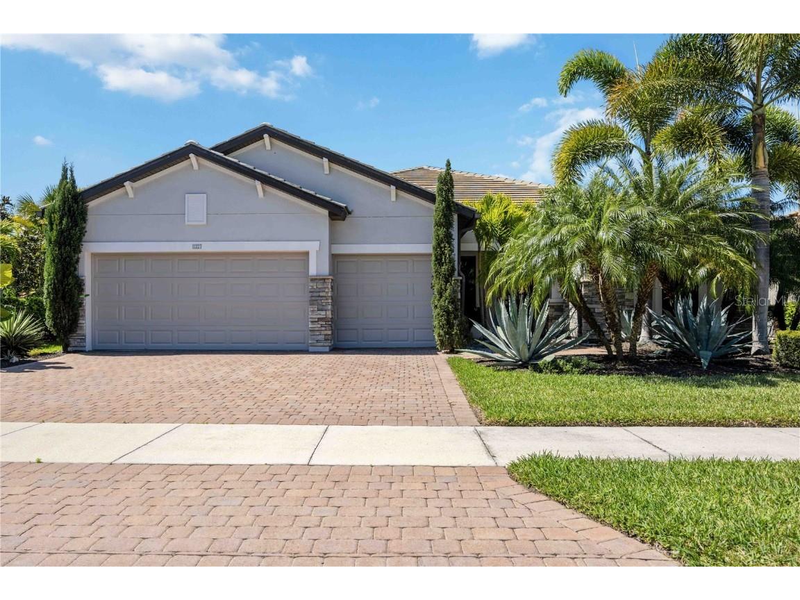 11227 Purple Finch Lane Sarasota FL 34238 A4604481 image1