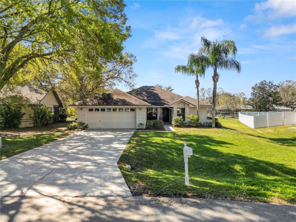 1123 Colony Arms Drive Lakeland FL 33813 L4941816 image1