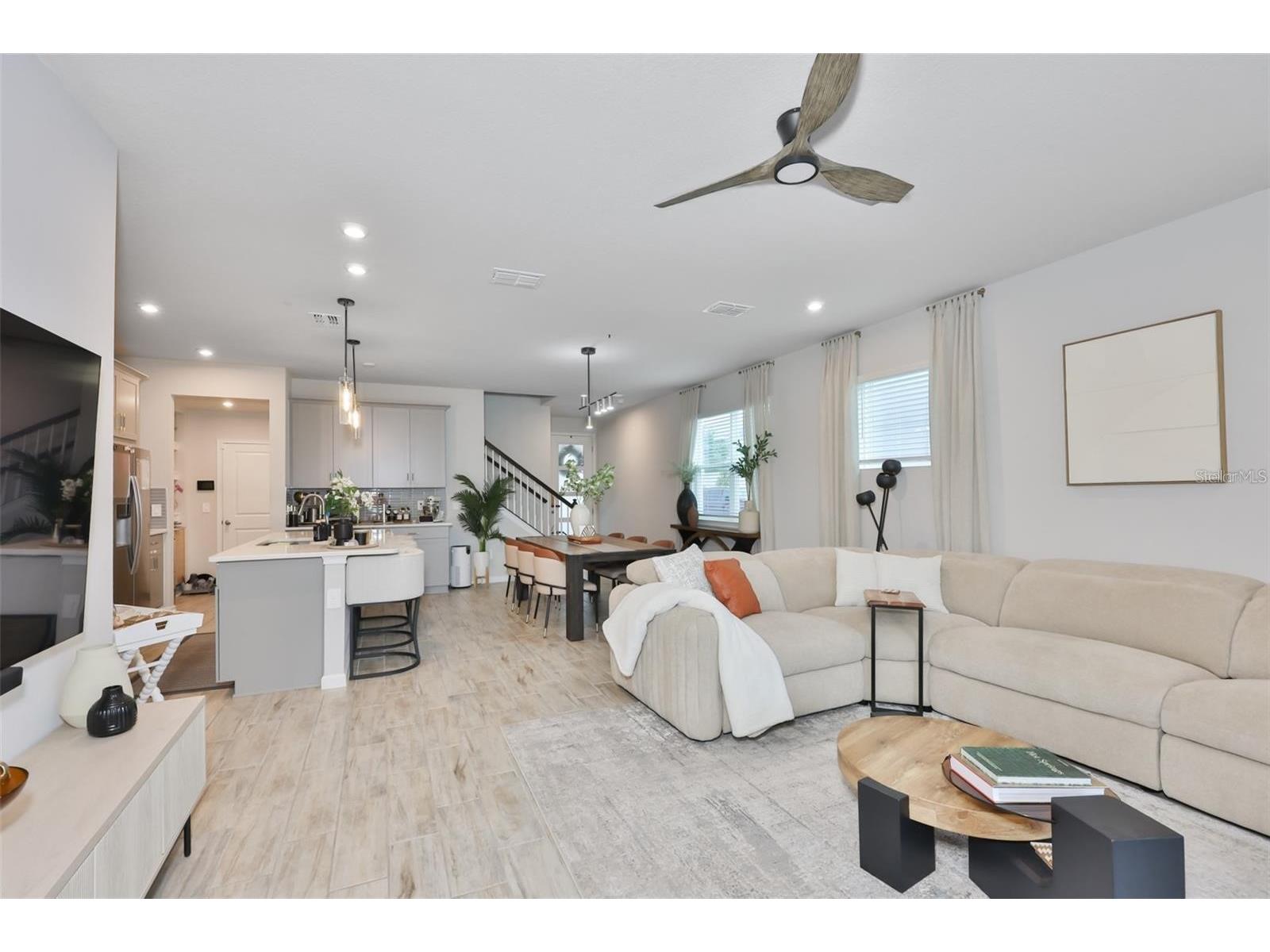 1123 Creek Valley Court Brandon FL 33511 TB8525967 image2