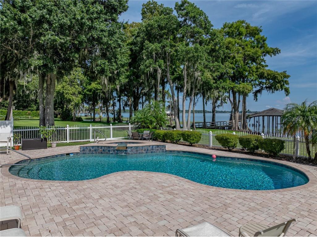 1123 Cypress Point W Winter Haven FL 33884 - LAKE ELOISE P4934938 image3
