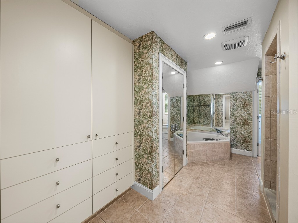 1123 Cypress Point W Winter Haven FL 33884 - LAKE ELOISE P4934938 image42