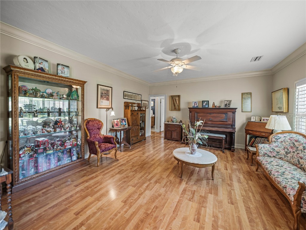 1123 Cypress Point W Winter Haven FL 33884 - LAKE ELOISE P4934938 image8