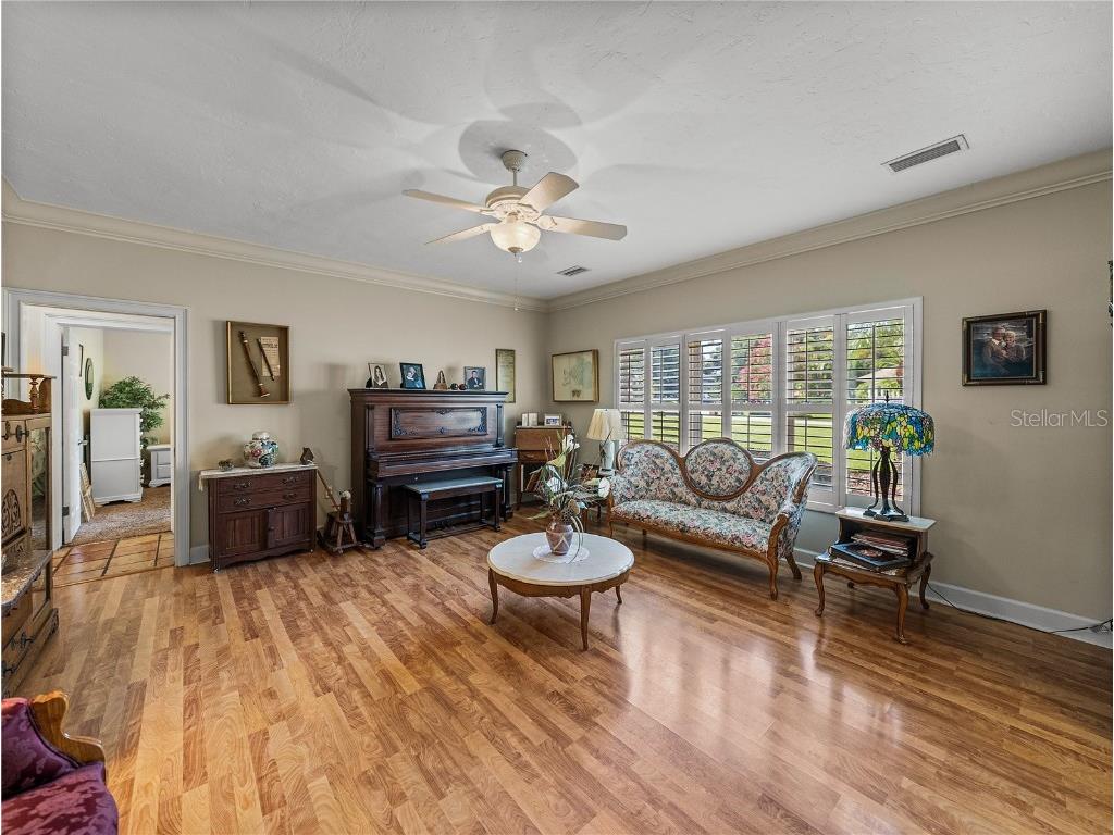 1123 Cypress Point W Winter Haven FL 33884 - LAKE ELOISE P4934938 image9