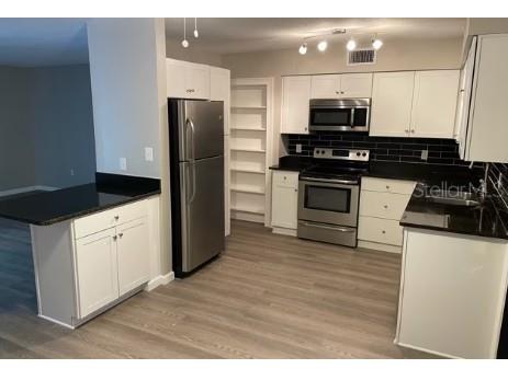 1123 Elmwood Street Orlando FL 32801 O6371835 image2