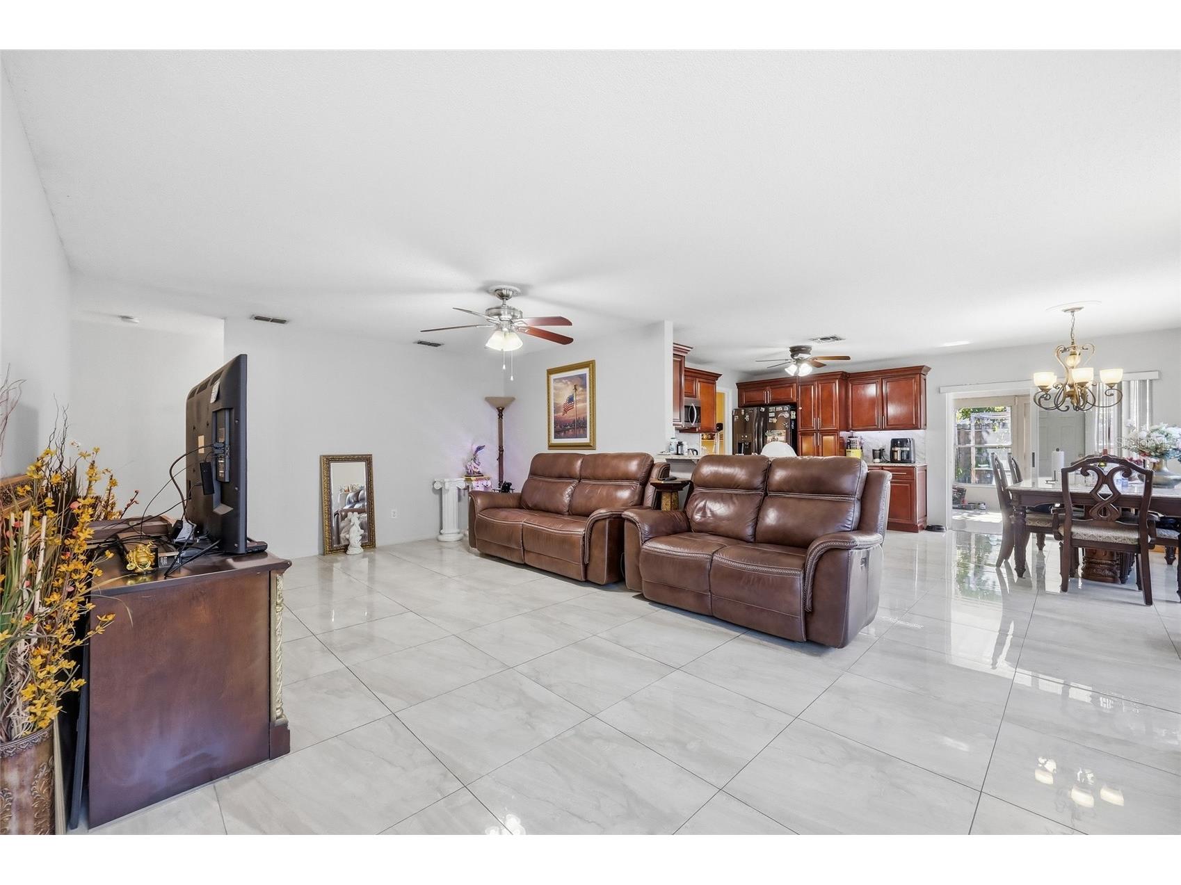 1123 Epson Oaks Way Orlando FL 32837 TB8470758 image15