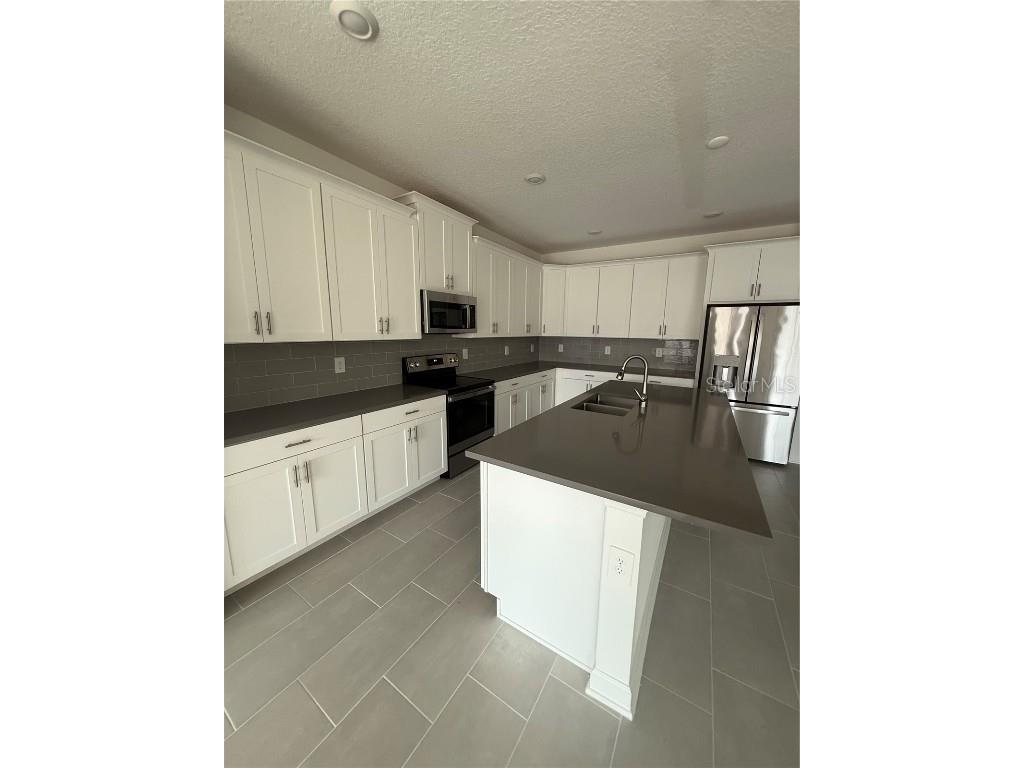 1123 Kingsbarn Street Davenport FL 33896 O6350323 image4