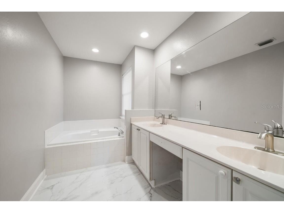 1123 Shipwatch Circle Tampa FL 33602 TB8444172 image24