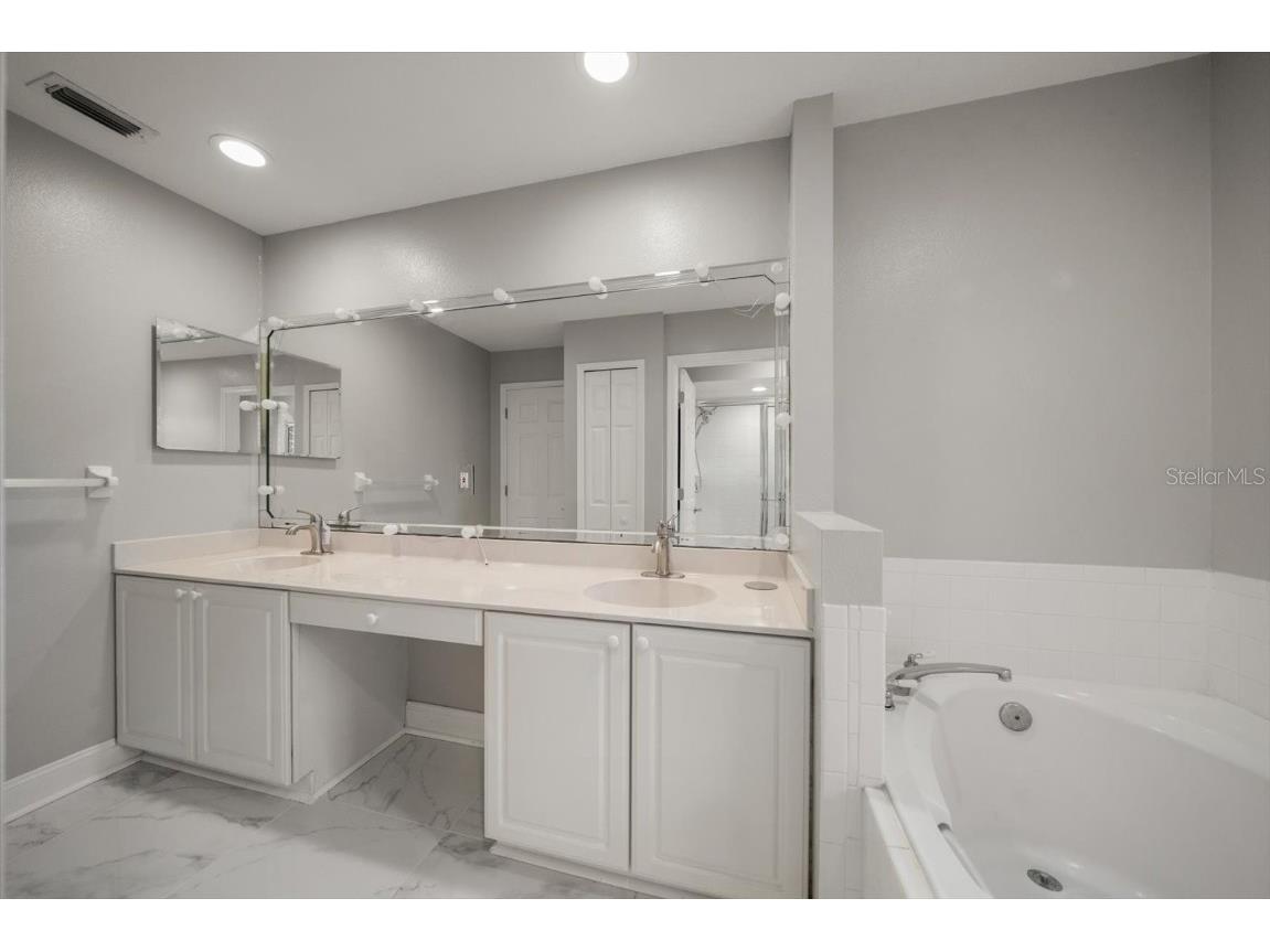 1123 Shipwatch Circle Tampa FL 33602 TB8444172 image31