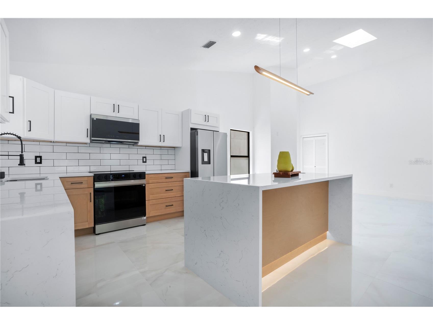 11230 Elmfield Drive Tampa FL 33625 TB8506922 image16