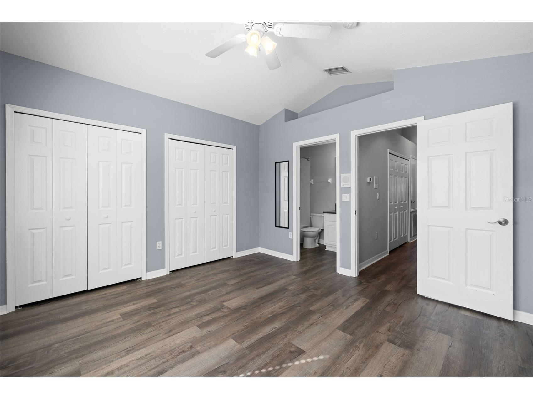 11231 Kapok Grand Circle Saint Petersburg FL 33708 TB8454332 image24