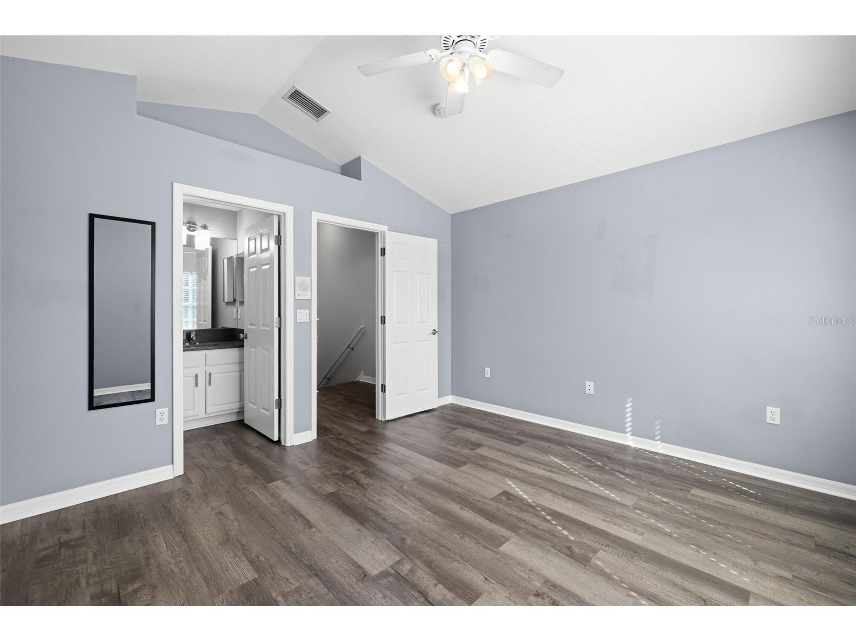 11231 Kapok Grand Circle Saint Petersburg FL 33708 TB8454332 image25