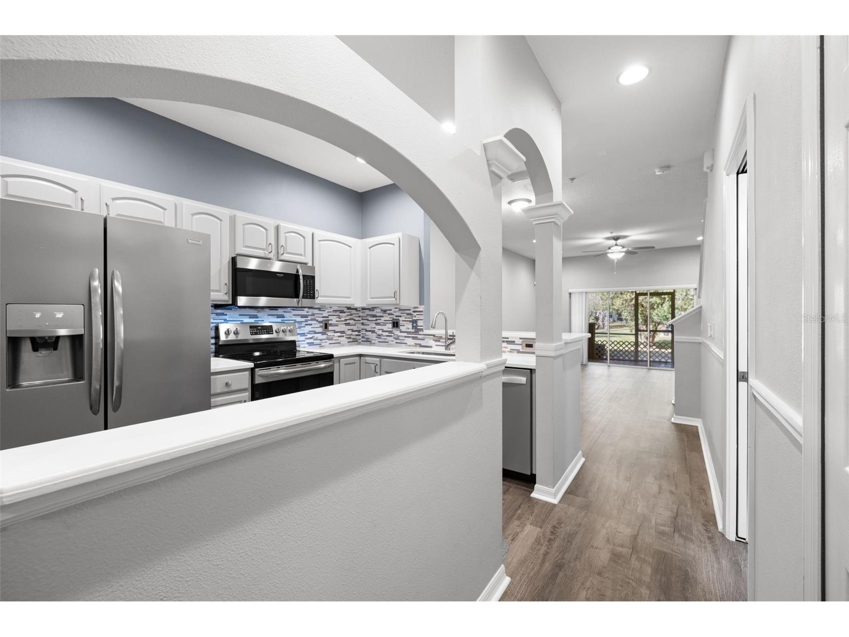 11231 Kapok Grand Circle Saint Petersburg FL 33708 TB8454332 image7