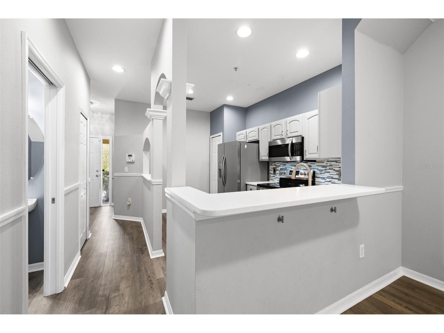 11231 Kapok Grand Circle Saint Petersburg FL 33708 TB8454332 image8