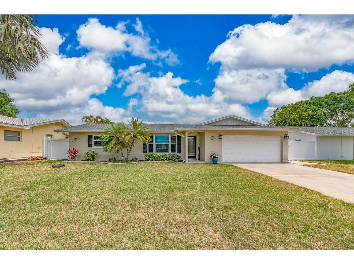 11233 142nd Way Largo FL 33774 U8241278 image1