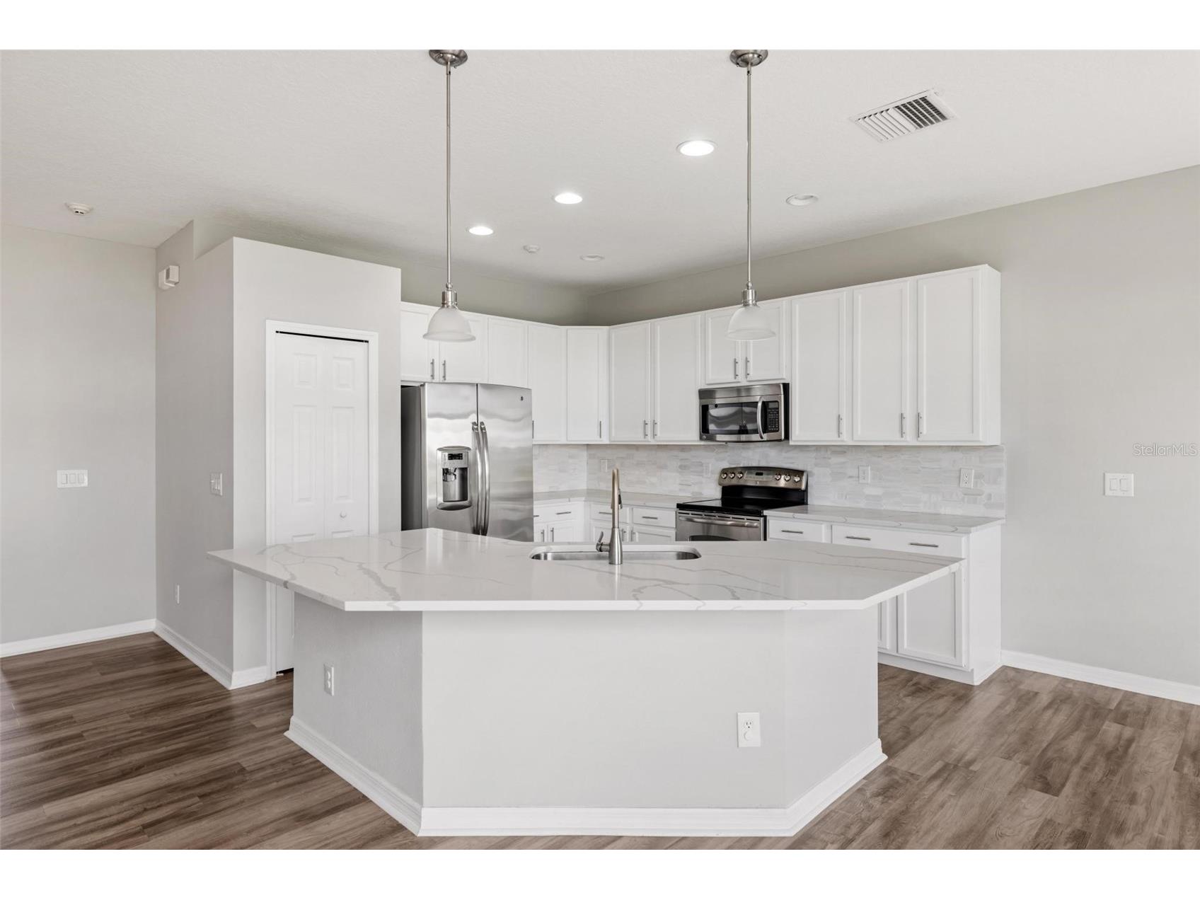 11233 82nd Street E Parrish FL 34219 A4666314 image22