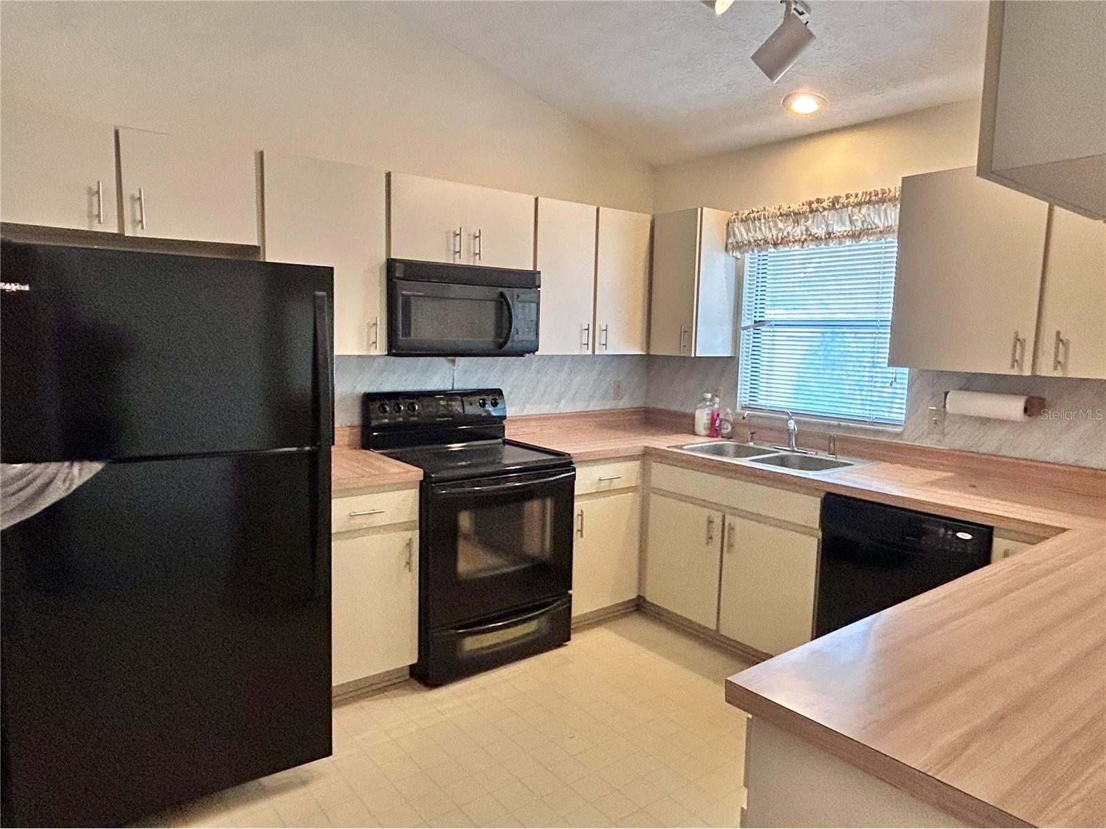 11233 Elmfield Drive Tampa FL 33625 TB8526143 image8