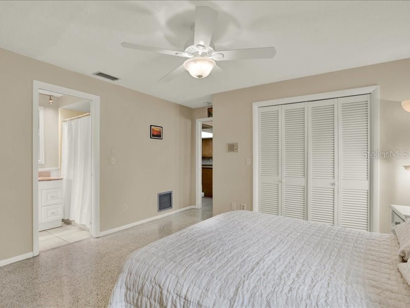 11235 Apache Place Largo FL 33774 TB8507545 image14