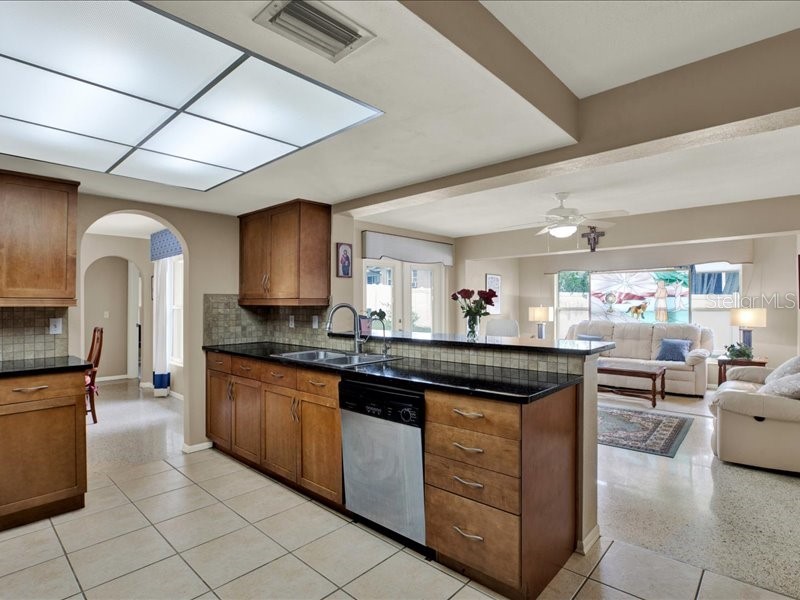 11235 Apache Place Largo FL 33774 TB8507545 image4