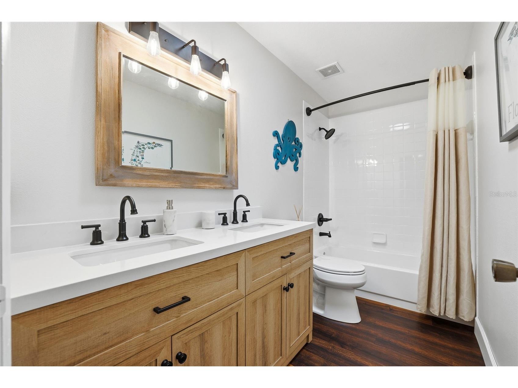 11235 Clayridge Drive Tampa FL 33635 TB8467765 image32
