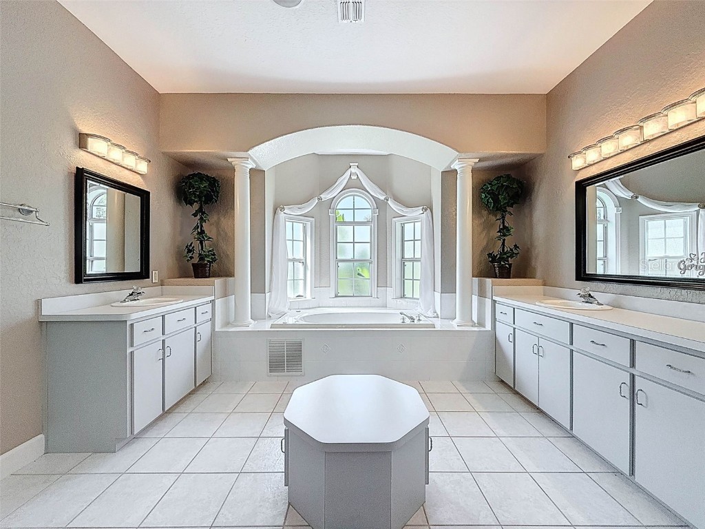 11235 Warm Wind Way Weeki Wachee FL 34614 W7877871 image38