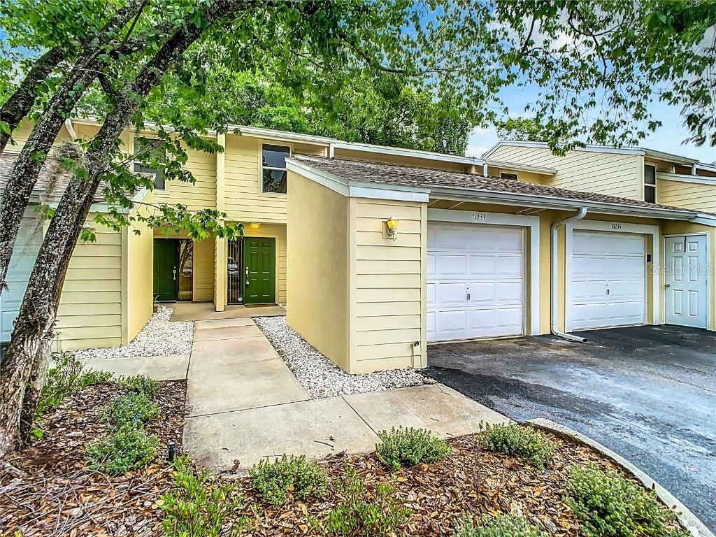 11237 Cedar Hollow Lane Tampa FL 33618 T3537873 image1