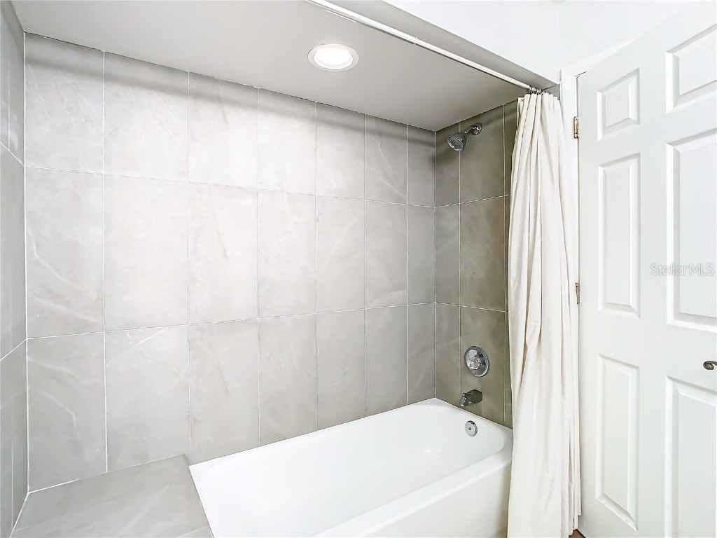 11237 Cedar Hollow Lane Tampa FL 33618 TB8405945 image25