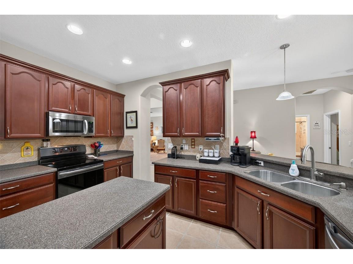 11238 Biddeford Place New Port Richey FL 34654 - WEST MOON LAKE W7881588 image16