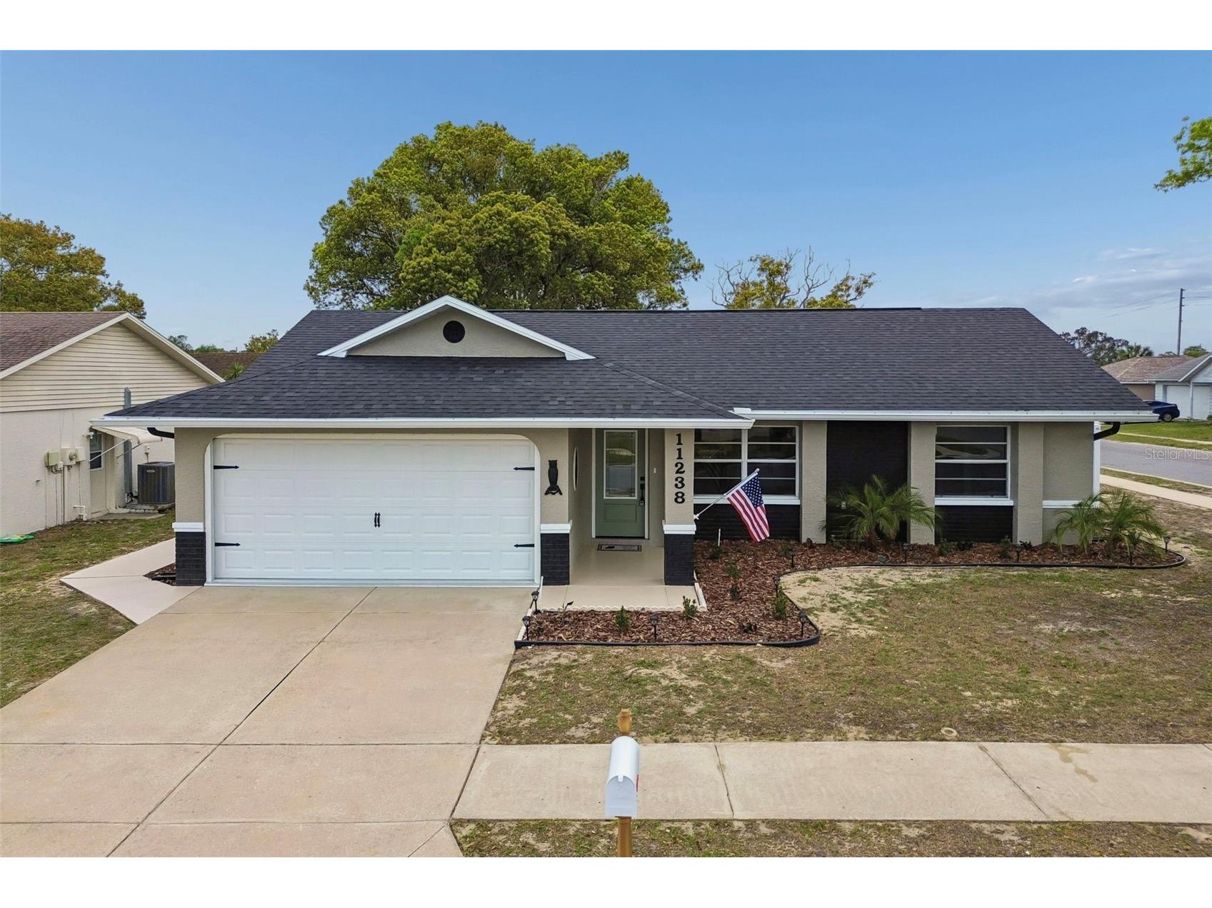 11238 Owl Lane Port Richey FL 34668 W7884216 image1