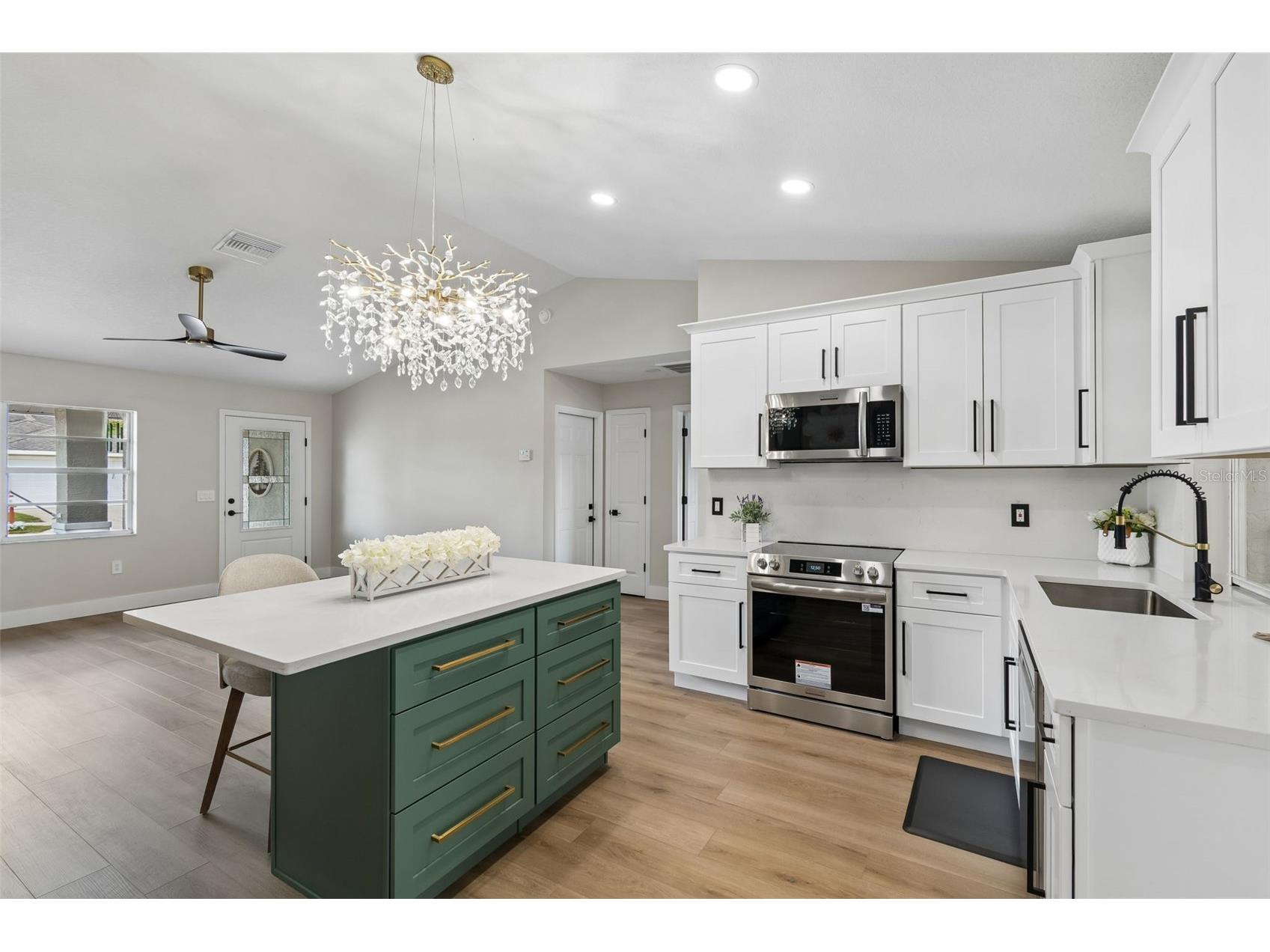 11238 Owl Lane Port Richey FL 34668 W7884216 image7