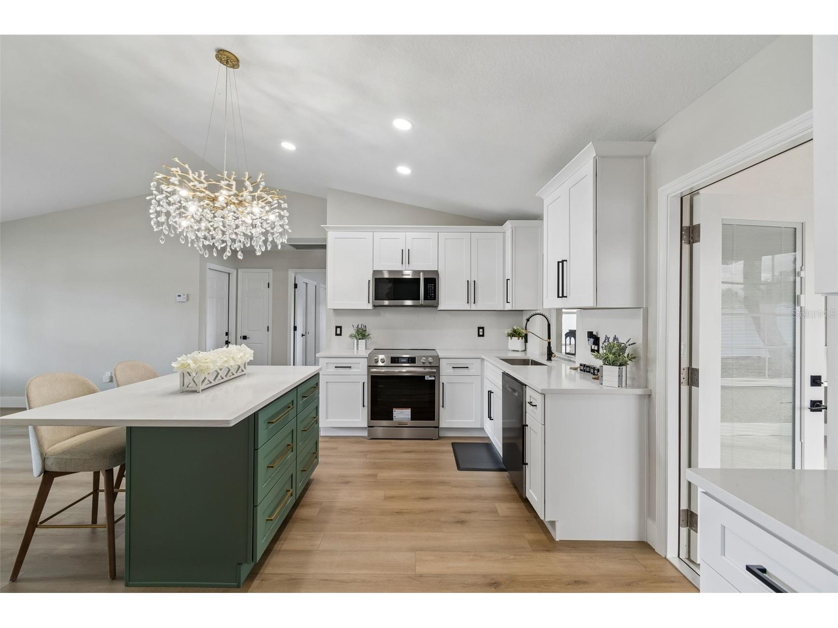 11238 Owl Lane Port Richey FL 34668 W7884216 image9