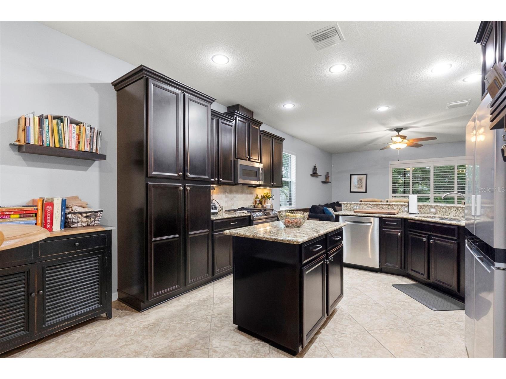 11238 Wembley Landing Drive Lithia FL 33547 TB8529350 image9
