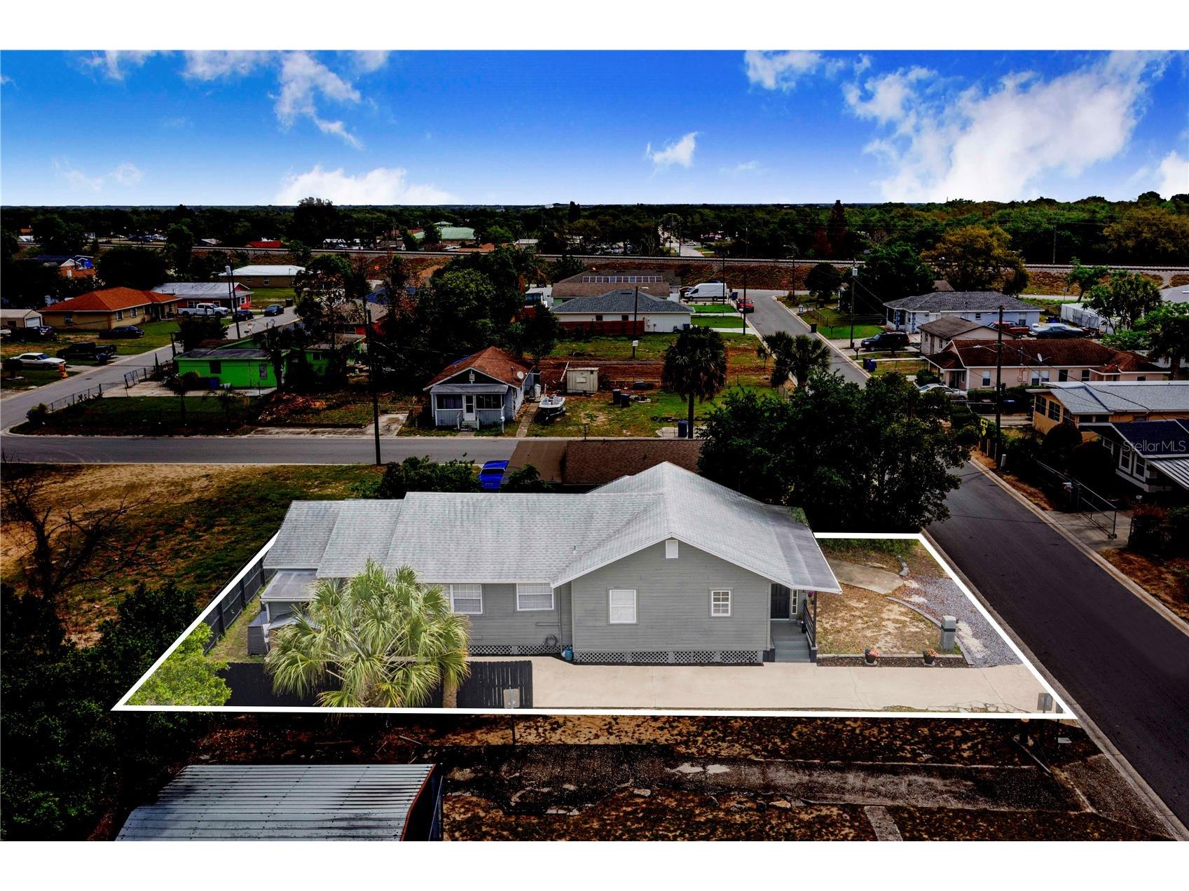 1124 Avenue F Haines City FL 33844 P4938432 image3