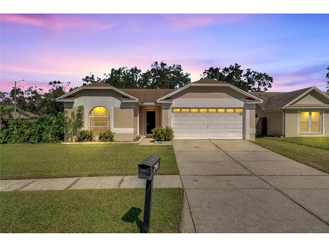1124 Bloom Hill Avenue Valrico FL 33596 TB8311998 image1