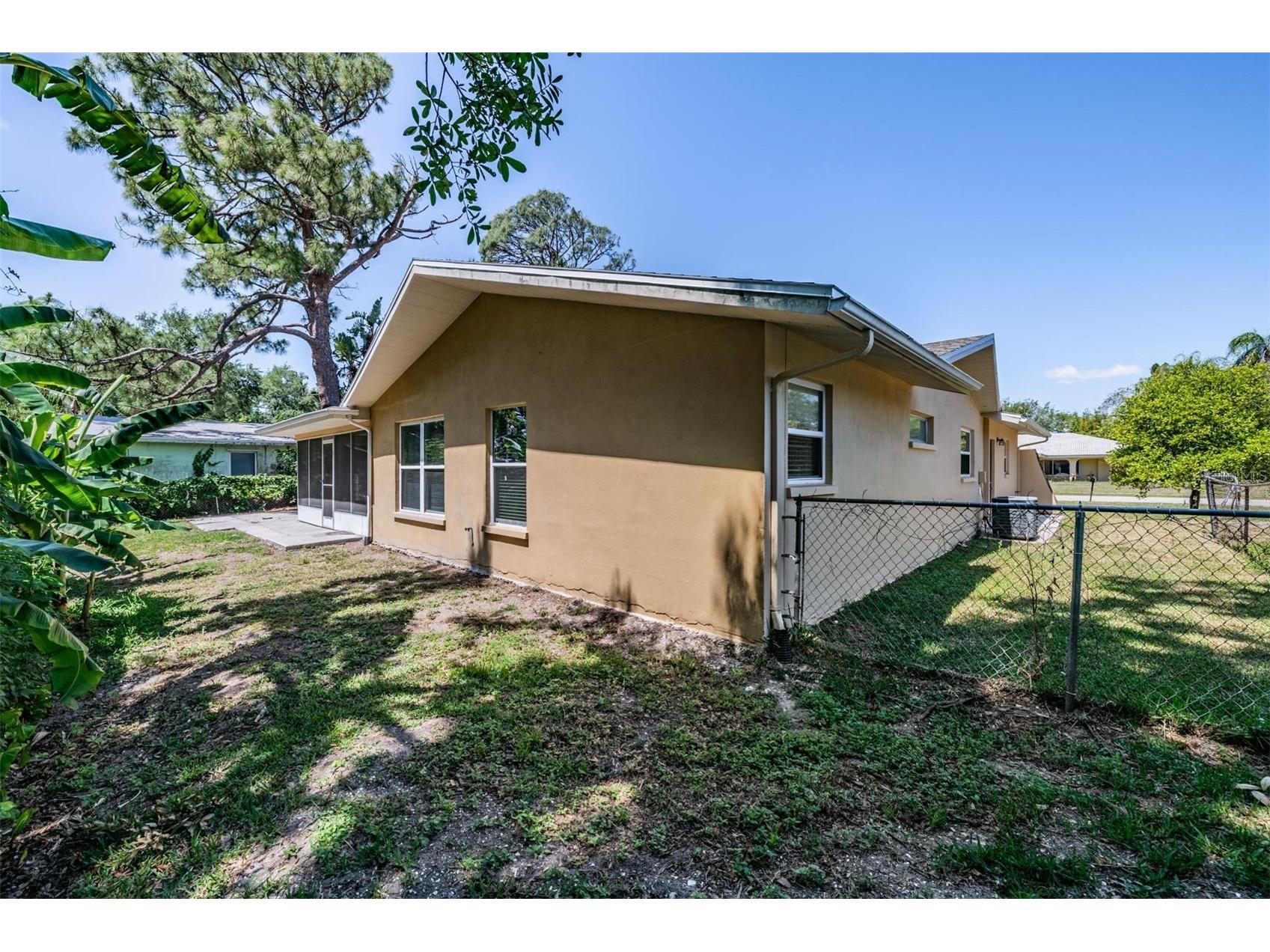 1124 Danny Drive Sarasota FL 34243 TB8500717 image37