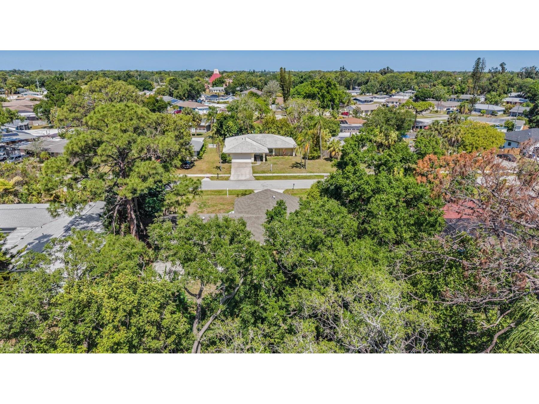 1124 Danny Drive Sarasota FL 34243 TB8500717 image43