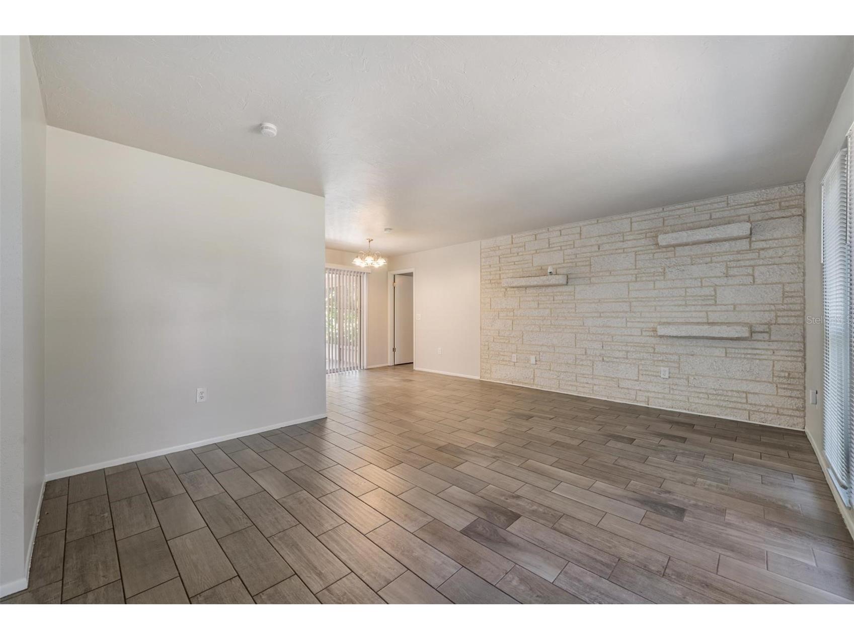 1124 Danny Drive Sarasota FL 34243 TB8500717 image6