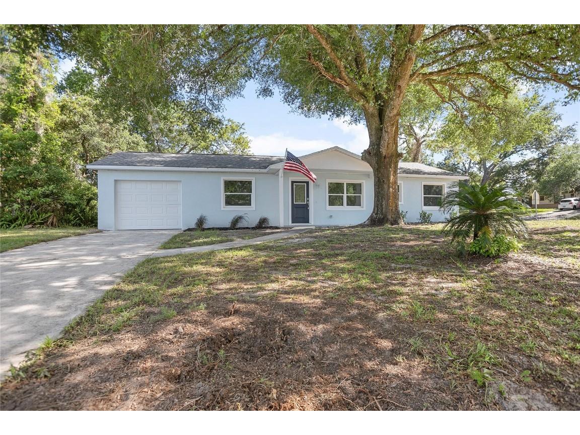 1124 Garden Circle Deland FL 32720 V4936428 image1