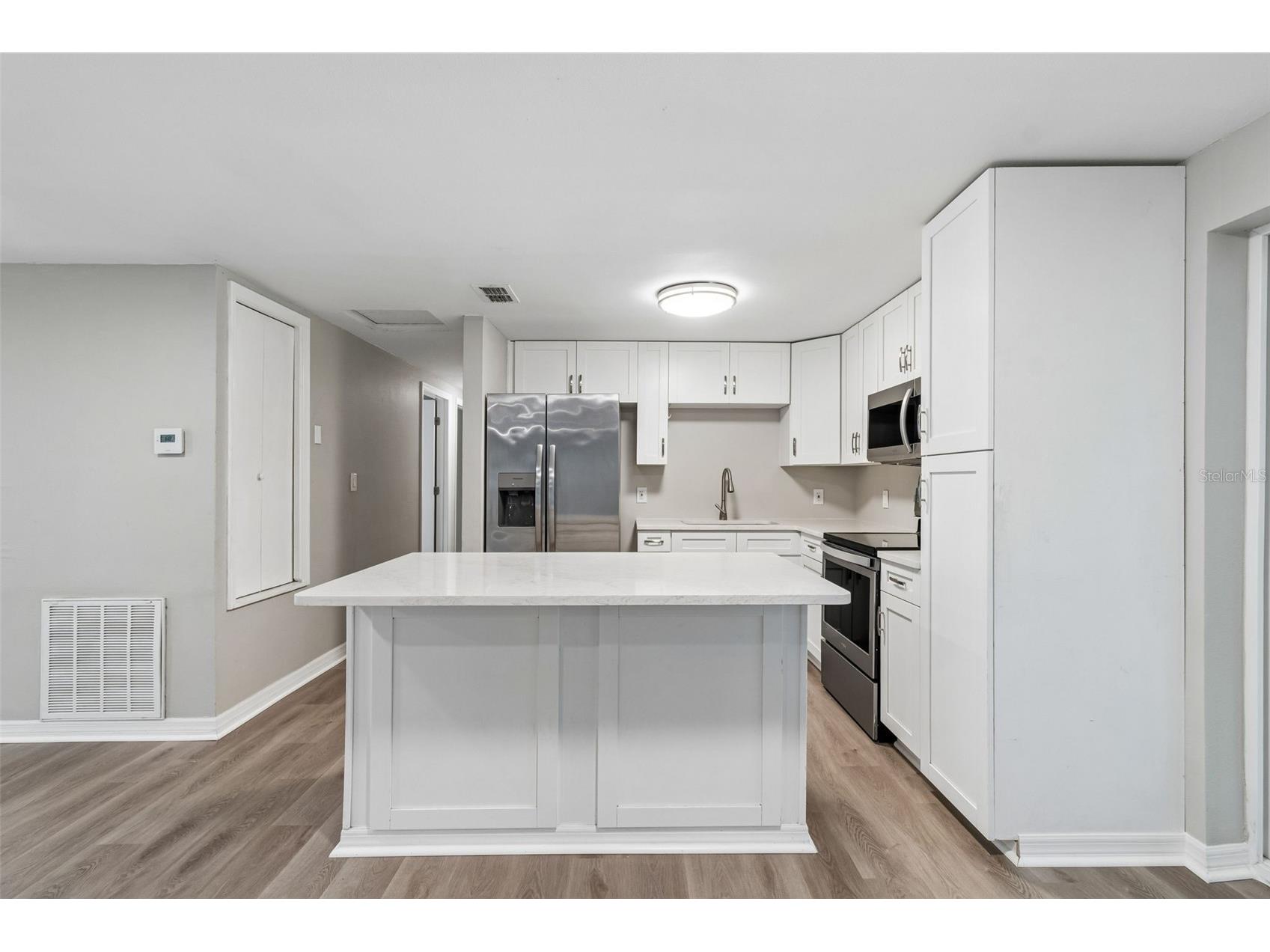 1124 Jadewood Avenue Clearwater FL 33759 TB8526437 image12