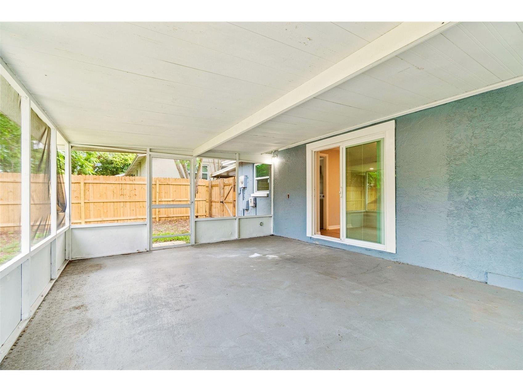 1124 Jadewood Avenue Clearwater FL 33759 TB8526437 image36
