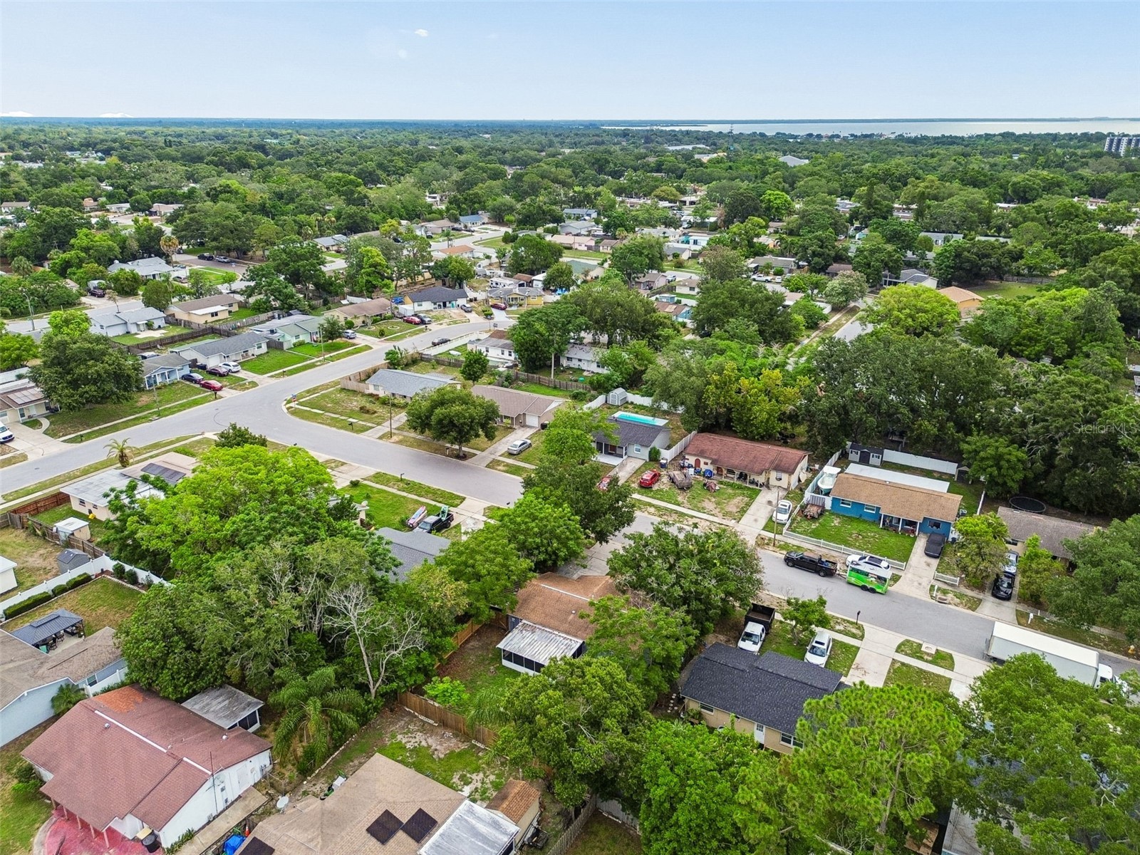 1124 Jadewood Avenue Clearwater FL 33759 TB8526437 image45