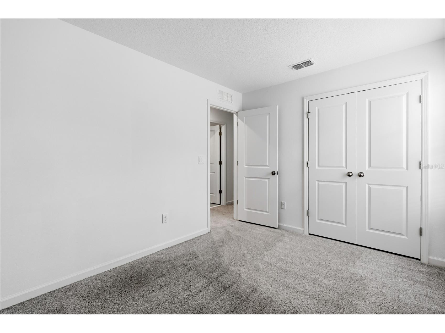 1124 Lakeshore Breeze Place Kissimmee FL 34747 O6410191 image18