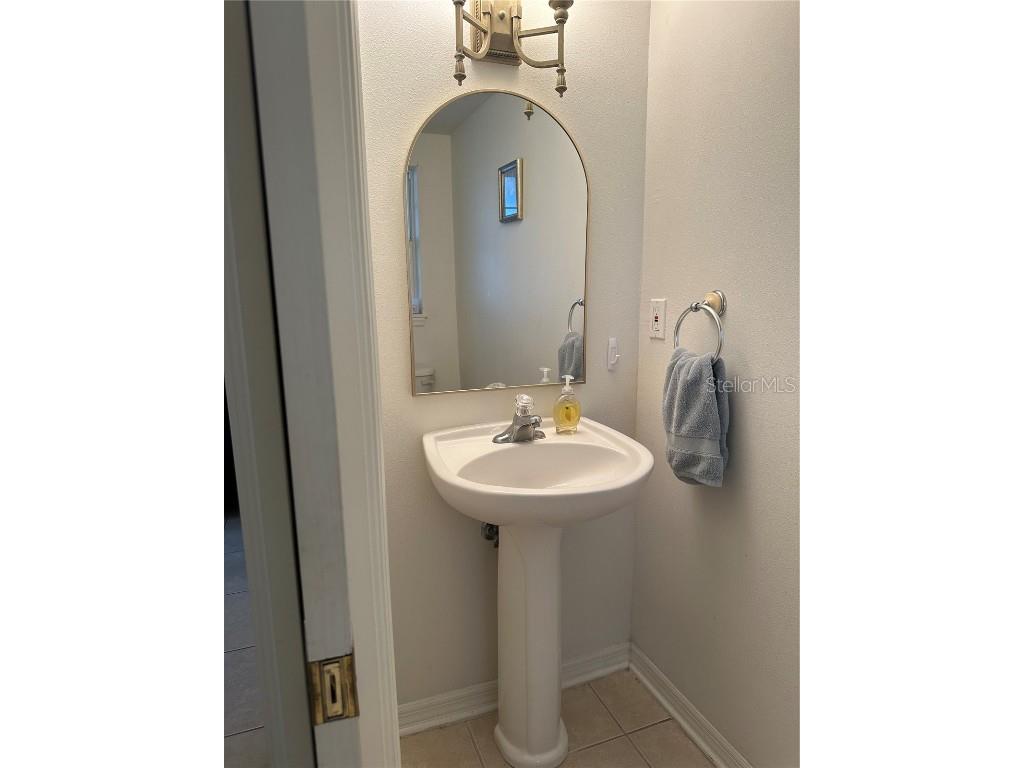 1124 Sunset Point Road #302 Clearwater FL 33755 TB8405621 image6