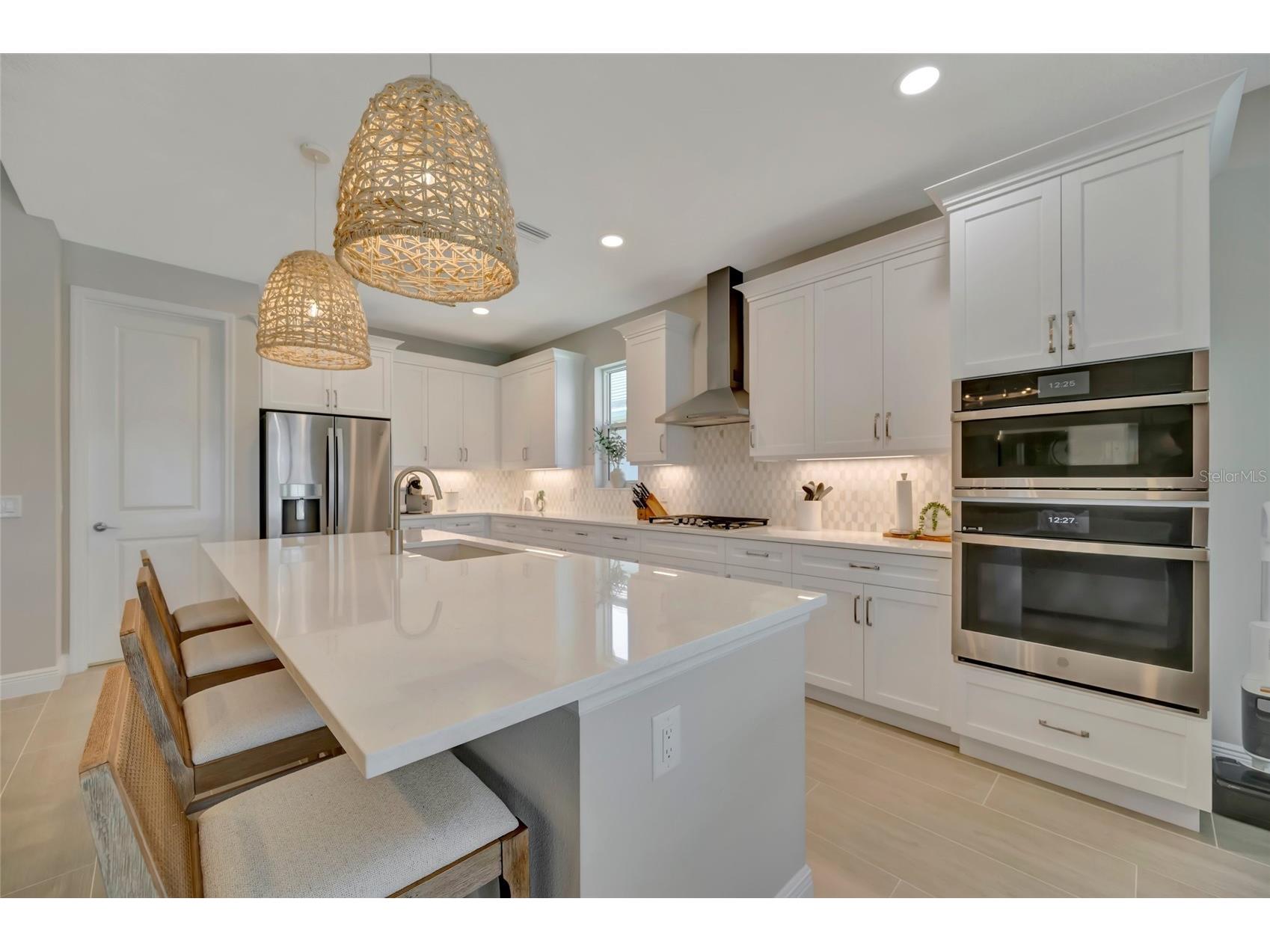1124 Waterline Court Sarasota FL 34240 A4692511 image24